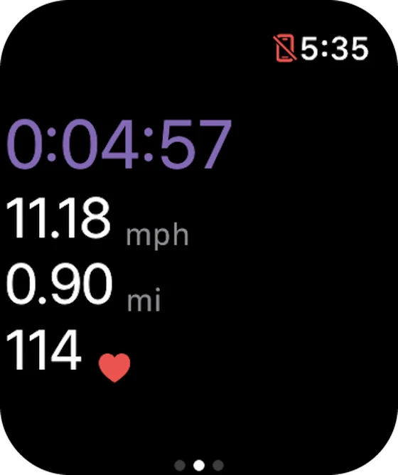 The Wheels Watch app mid-ride: 4 minutes 57 seconds elapsed, 11.18 mph, 0.90 miles, heart rate 114